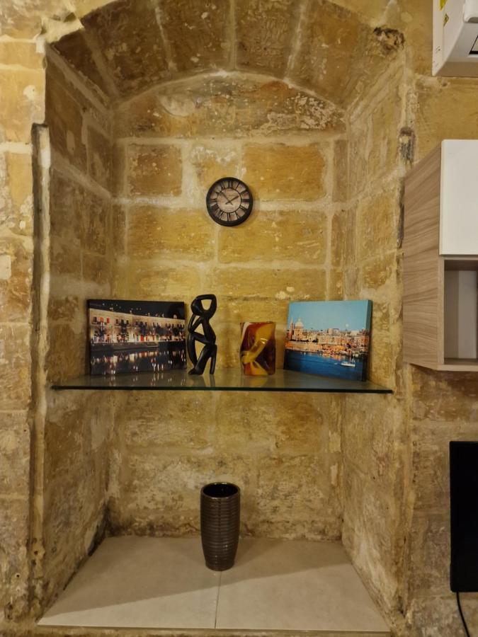 Renovated 16Th Century House In Valletta Villa Exterior photo