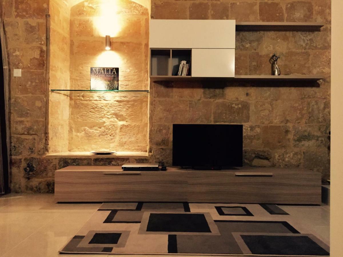 Renovated 16Th Century House In Valletta Villa Exterior photo